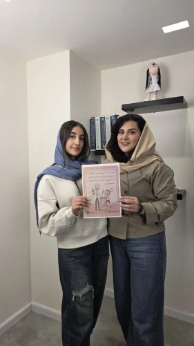 دنیا داوری